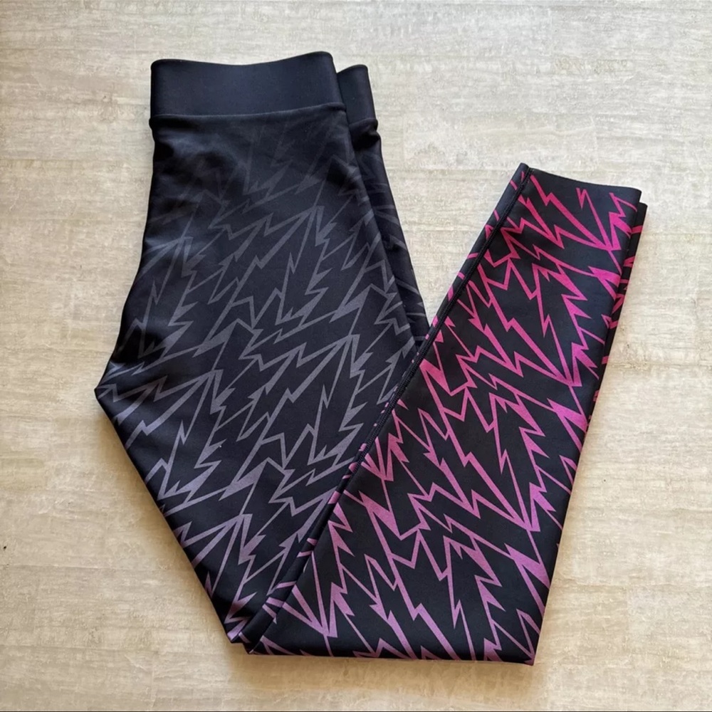 Cor Designed by Ultracor Lightening Bolt Leggings Berry MSRP $130 Size Large